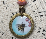 bee-ing caring enameled necklace pendant-1