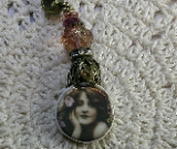 pendant- fabulously divine vintage-five